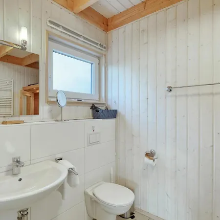 Semesterbostad Cozy In Ostseeresort With Sauna Olpenitz